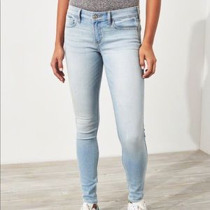 Holister Super Skinny Jeans